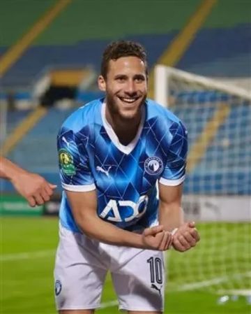 المصائب لا تأتي فرادى .. رمضان صبحي من الحبس إلى الإيقاف المصائب لا تأتي فرادى .. رمضان صبحي من الحبس إلى الإيقاف