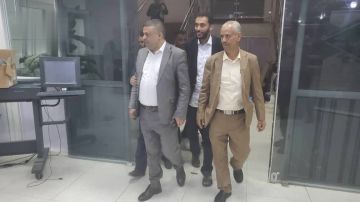 مناقشة سير العمل في مركز نظم المعلومات الزراعي والسمكي في صنعاء مناقشة سير العمل في مركز نظم المعلومات الزراعي والسمكي في صنعاء