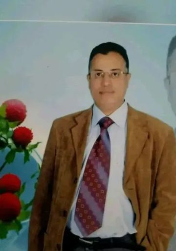 طبيب مسالك بولية يختطف بالقوة في وسط تعز على يد مسلحين ينتحلون صفة الأمن طبيب مسالك بولية يختطف بالقوة في وسط تعز على يد مسلحين ينتحلون صفة الأمن