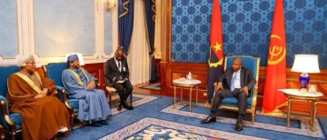 عمان وأنغولا تبحثان التعاون في الطاقة والنقل البحري