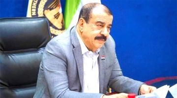 اللواء بن بريك: هيكلة الحلف خطوة لضمان تداول الرئاسة بعدالة بين قبائل حضرموت اللواء بن بريك: هيكلة الحلف خطوة لضمان تداول الرئاسة بعدالة بين قبائل حضرموت