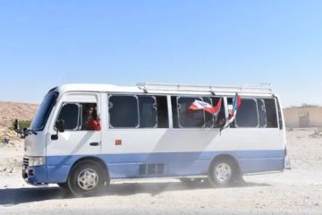 حشود المكلا تتوجه إلى سيئون للمشاركة في مليونية 30 نوفمبر حشود المكلا تتوجه إلى سيئون للمشاركة في مليونية 30 نوفمبر