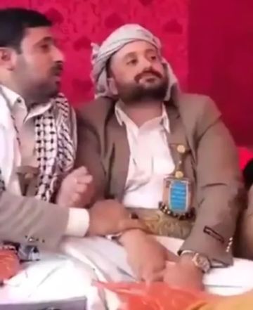 قيادي حوثي مخاطبا اليمنيين: الأنبياء كانوا حراف والصحابة لم يكن لديهم مرتبات (فيديو)