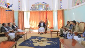 إب.. مناقشة جوانب التنسيق مع الجهاز المركزي للرقابة والمحاسبة إب.. مناقشة جوانب التنسيق مع الجهاز المركزي للرقابة والمحاسبة