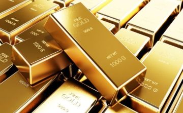 تراجع الذهب مع تقلص احتمالات خفض الفائدة الأمريكية