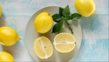 سر الصحة والمناعة.. كيف تحصل على فوائد الليمون كاملة؟