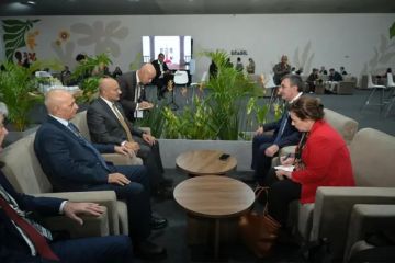 طارق صالح ونائب أردوغان وآل ثاني والرئيس الشرع.. مباحثات يمنية مع سوريا وتركيا وقطر.. ماذا جرى؟ طارق صالح ونائب أردوغان وآل ثاني والرئيس الشرع.. مباحثات يمنية مع سوريا وتركيا وقطر.. ماذا جرى؟