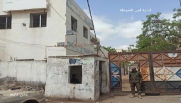 لحج.. 12 قضية مرقمة بسجل امن الحوطة تم إحالة نصفها الى لنيابة خلال شهر اكتوبر لحج.. 12 قضية مرقمة بسجل امن الحوطة تم إحالة نصفها الى لنيابة خلال شهر اكتوبر