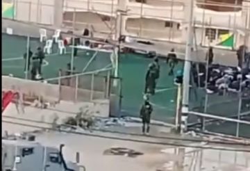 العدو الاسرائيلي يعتقل عشرات الفلسطينيين في بلدة بيت أمر شمال الخليل