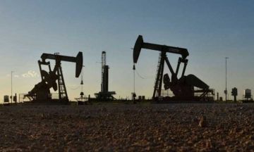 النفط يتراجع مع اقتراب محادثات السلام الأوكرانية من التوصل إلى حل