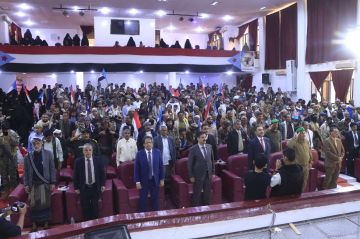 انتقالي شبوة ينظم حفلا خطابيا وفنيا احتفاء بالذكرى الـ58 لعيد الاستقلال الـ30 من نوفمبر