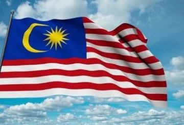 رئيس مفوضية الاتحاد الأفريقي يلتقي رئيس الوزراء الماليزي