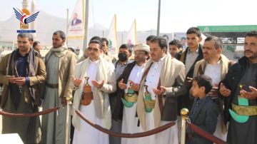 قيادات لجنة شؤون الأسرى تزور أضرحة الشهداء الصماد والرهوي والغماري