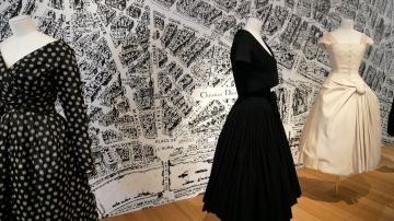 (الهوت كوتور) بين الحلم والواقع.. كيف ولدت الموضة الراقية؟