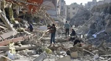 العدو الاسرائيلي يواصل خروقاته ويشن غارات عنيفة وأحزمة نارية وينسف منازل في غزة