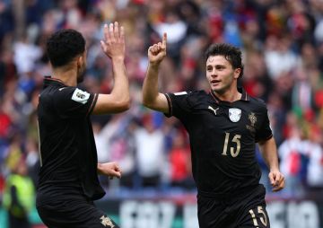 بدون رونالدو.. البرتغال تكتسح أرمينيا وتتأهل لكأس العالم 2026 بدون رونالدو.. البرتغال تكتسح أرمينيا وتتأهل لكأس العالم 2026