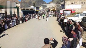 وقفات قبلية في عدد من مديريات عمران لإعلان النفير والتأكيد على الجهوزية