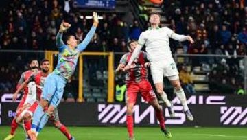 روما يتصدر الدوري الإيطالي بفوزه على كريمونيزي