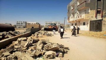 شبوة .. حملة لإزالة البسط العشوائي في مساحات الخدمات العامة بمدينة عتق شبوة .. حملة لإزالة البسط العشوائي في مساحات الخدمات العامة بمدينة عتق