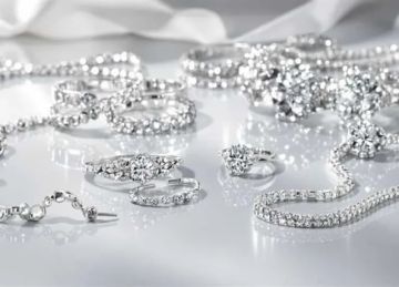 أسعار الفضة اليوم الجمعة 28 نوفمبر 2025 في مصر..توقعات بزيادة الأسعار في 2026