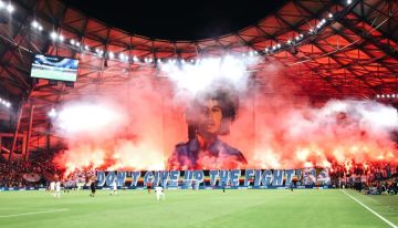 الإعلان عن معاقبة مرسيليا الفرنسي على خلفية أحداث شغب وقعت خلال مباراته ضد أتلانتا الإعلان عن معاقبة مرسيليا الفرنسي على خلفية أحداث شغب وقعت خلال مباراته ضد أتلانتا