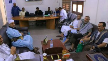 دور استلام وتسليم بين مدير مكتب هيئة الأوقاف بالحديدة السلف والخلف