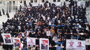 فعالية نسائية في الحديدة بذكرى الشهيد ووقفة تضامنية مع فلسطين فعالية نسائية في الحديدة بذكرى الشهيد ووقفة تضامنية مع فلسطين