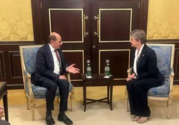 وزير الخارجية اليمني: الحوثيون يعرقلون السلام ويهددون الملاحة الدولية