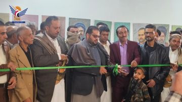 نائب وزير الثقافة والسياحة يفتتح المعرض التشكيلي شهداء على طريق القدس 