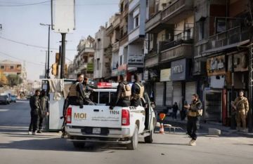 الداخلية السورية: العثور على 4 مقابر جماعية شمال حمص الداخلية السورية: العثور على 4 مقابر جماعية شمال حمص