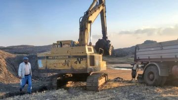 تدشين العمل في مشروع إعادة تأهيل سد عتار التاريخي في بعدان بإب