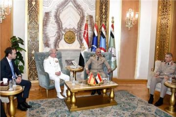 رئيس الأركان المصري يلتقى نظيره الإسباني في القاهرة