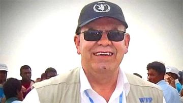 شرطة الضالع تسلم أمن تعز متهما باغتيال مسؤول أممي شرطة الضالع تسلم أمن تعز متهما باغتيال مسؤول أممي