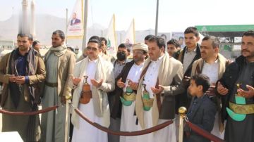 قيادات لجنة شؤون الأسرى تزور أضرحة الشهداء الصماد والرهوي والغماري