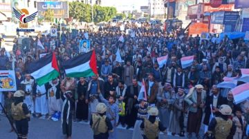 البيضاء مسيرات جماهيرية حاشدة بمناسبة العيد الـ 58 للاستقلال الـ30 من نوفمبر