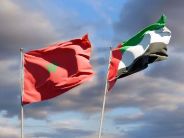 حكام الإمارات يهنئون ملك المغرب بذكرى استقلال بلاده