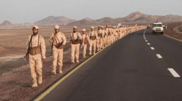 قوات العمالقة الجنوبية تنفذ مسيرا عسكريا لرفع جاهزيتها القتالية قوات العمالقة الجنوبية تنفذ مسيرا عسكريا لرفع جاهزيتها القتالية