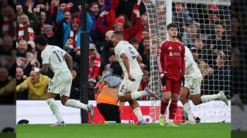 ليفربول يخسر 0-3 أمام نوتينغهام فورست في الدوري الإنجليزي الممتاز