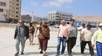 محافظ حضرموت يتفقد المرحلة الثانية من مشروع تطوير خور المكلا محافظ حضرموت يتفقد المرحلة الثانية من مشروع تطوير خور المكلا