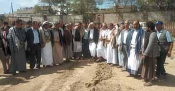 محافظة إب ونائب وزير الشباب يدشنان مشروع تعشيب ملعب الشهيد الكبسي