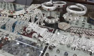 ارتفاع سعر الفضة اليوم السبت 22-11-2025 في مصر تزامنا مع صعود الدولار ارتفاع سعر الفضة اليوم السبت 22-11-2025 في مصر تزامنا مع صعود الدولار