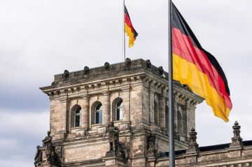 ألمانيا تعتزم تخصيص 150 مليون يورو لشراء أسلحة لأوكرانيا ألمانيا تعتزم تخصيص 150 مليون يورو لشراء أسلحة لأوكرانيا