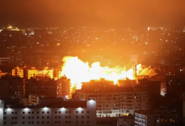 انفجارات عنيفة بعد قصف إسرائيلي استهدف بلدات جنوب لبنان انفجارات عنيفة بعد قصف إسرائيلي استهدف بلدات جنوب لبنان