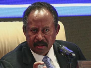 حمدوك يحذر من عودة السودان لـالإرث المظلم