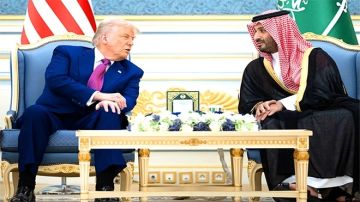 مبادرة سلام تاريخية تطبخ في الرياض وواشنطن.. محمد بن سلمان يقود تحركا ثلاثيا في اليمن ولبنان والعراق مبادرة سلام تاريخية تطبخ في الرياض وواشنطن.. محمد بن سلمان يقود تحركا ثلاثيا في اليمن ولبنان والعراق