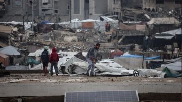 حماس تطالب المجتمع الدولي بتحمل مسؤولياته لمواجهة الكارثة الإنسانية بغزة حماس تطالب المجتمع الدولي بتحمل مسؤولياته لمواجهة الكارثة الإنسانية بغزة