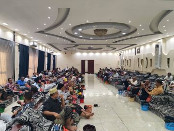 آل الرقيبي بعدن يستقبلون التعازي في وفاة أخيهم عبدالعزيز الرقيبي (رحمه الله تعالى)