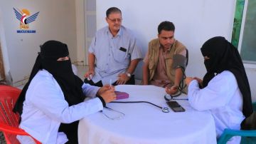 استفادة 755 حالة من المخيم الطبي الرابع للأمراض المزمنة بمستشفى الثورة بالحديدة