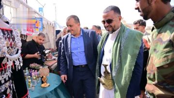 البشيري يزور معرض بروج للأسر المنتجة في صنعاء