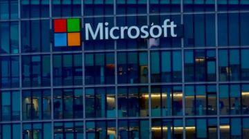 مايكروسوفت تعلن اكتمال 3 مناطق إتاحة في السعودية خطوة كبرى نحو سحابة سيادية مايكروسوفت تعلن اكتمال 3 مناطق إتاحة في السعودية خطوة كبرى نحو سحابة سيادية